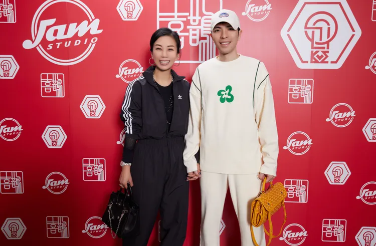 蕭敬騰去年跟經紀人女友登記結婚。喜鵲娛樂提供