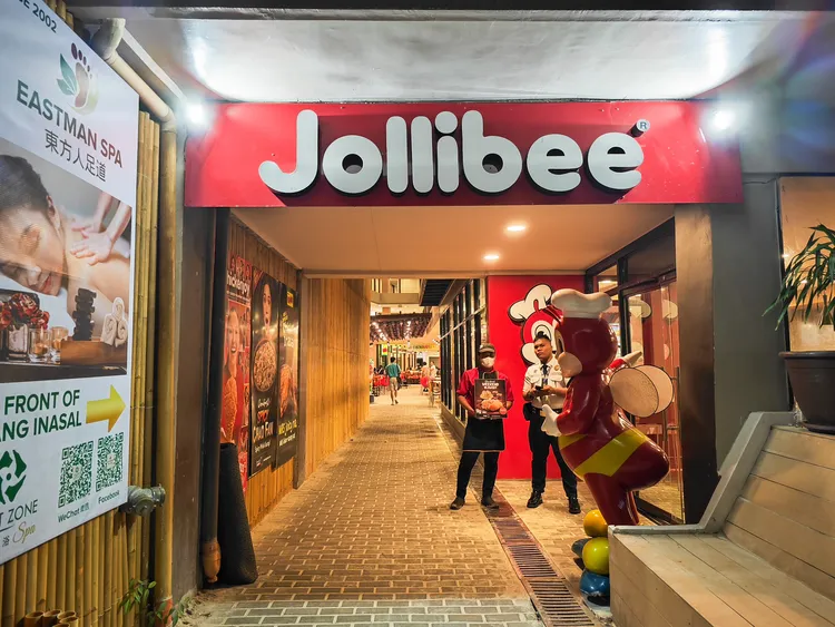 Jollibee是菲律賓最知名的速食餐飲品牌。田欣雲攝影