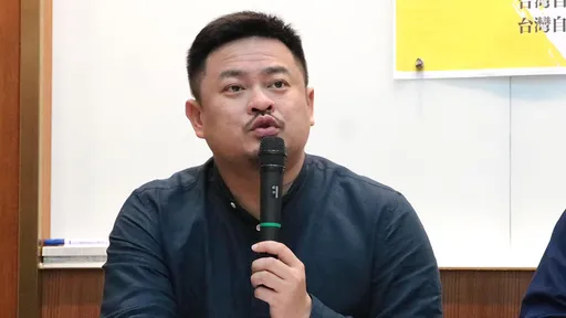 被指遲到才無法質詢　「太可笑了」洪申翰：我不是遲到是早到