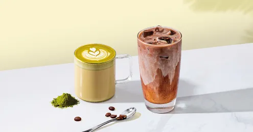 伯朗咖啡會員持伯朗Lounge卡消費，飲品買一送一。伯朗咖啡提供