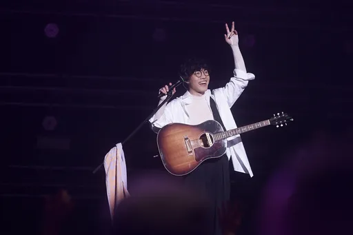 盧廣仲紅館開唱突宣布好消息 罕露真實身材嘴甜撩粉絲