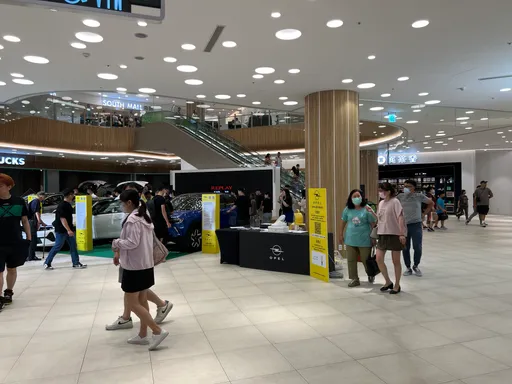 台中41歲男陪妻逛LaLaport突倒下　送醫急救30分鐘不治