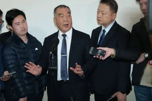 邱國正霸氣認是「自走砲」! 總統府發聲駁斥