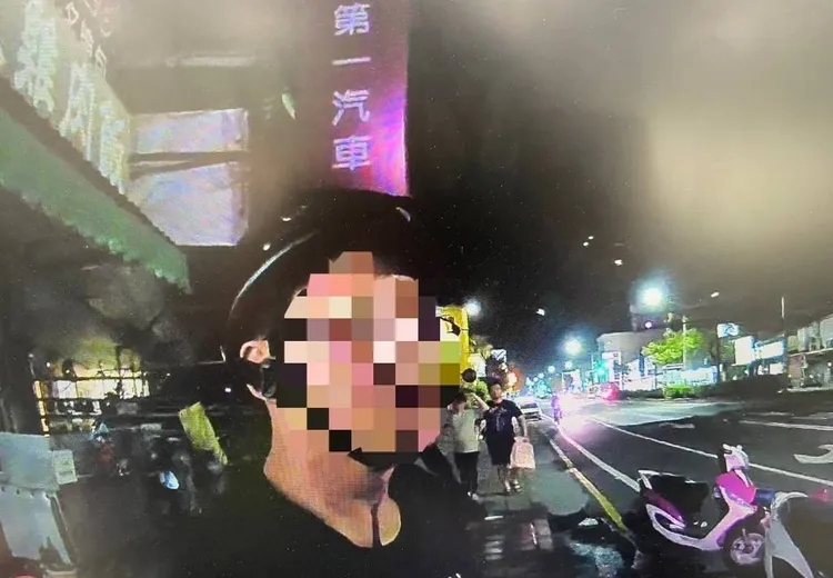 騎士已有酒駕判刑紀錄，此次恐難逃牢獄之災。讀者提供