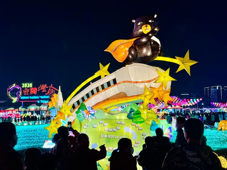 台灣燈會吸引千萬人造訪，專案小組二頭燒，不眠不休得以破案。王志弘攝