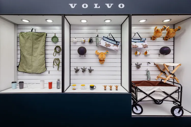 活動現場展出Volvo全系列寵物精品。業者提供