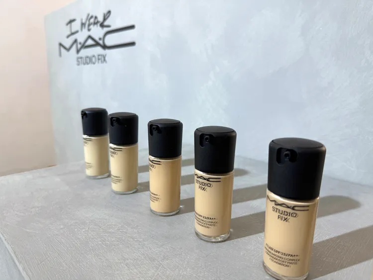 M.A.C超持妝濾鏡粉底液，各30ml／1900元。張家玲攝