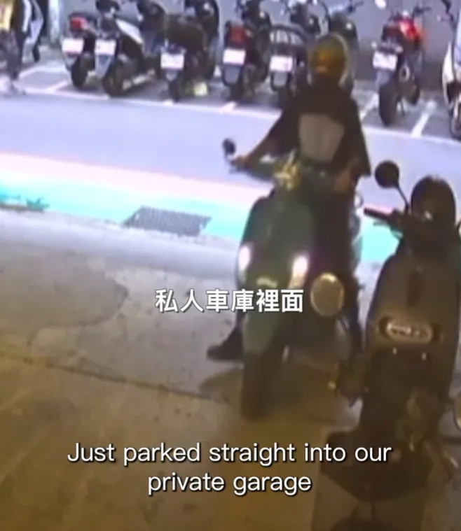 女騎士騎進車庫後人就消失。翻攝自王陽明IG