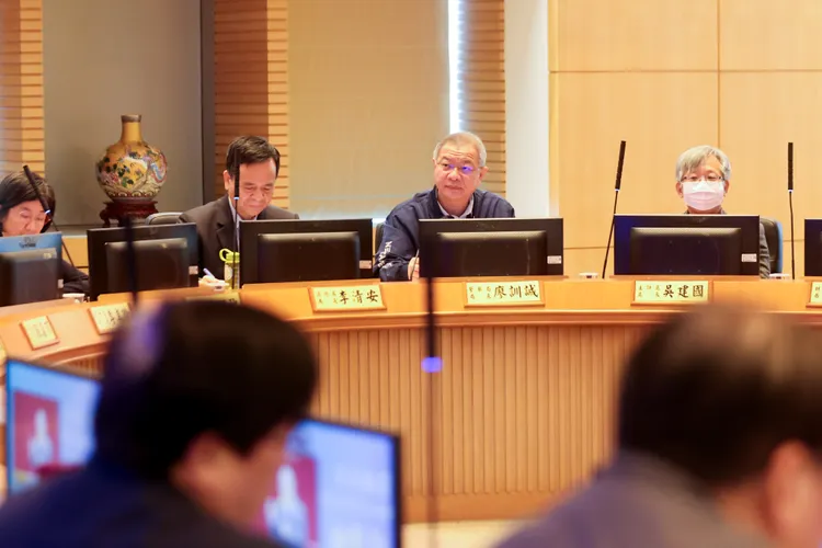 侯友宜重申「警力有限、民力無限」，不只市府人員，市民朋友發現蛛絲馬跡都可以隨時通報。翻攝畫面