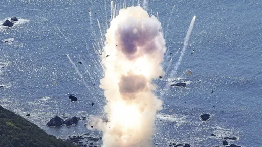 日本民間小型火箭發射失敗　升空數秒後爆炸