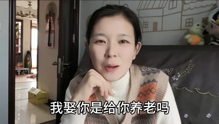 一名35歲女網友分享自己相親，卻狠遭嫌棄「妳都快停經了！」翻攝《小女子說事》的YouTube頻道