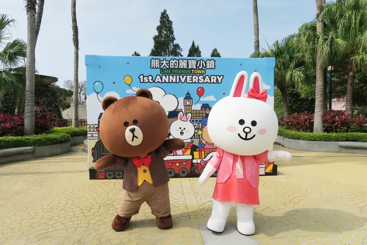 4月4日和4月5日在探索樂園舉辦兔兔偶裝見面會。業者提供