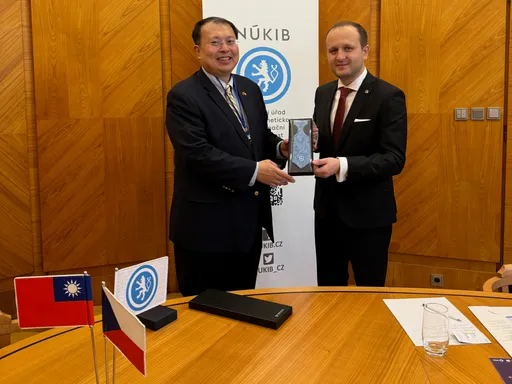 布拉格資安大會 數位部分享我國通訊韌性應變經驗