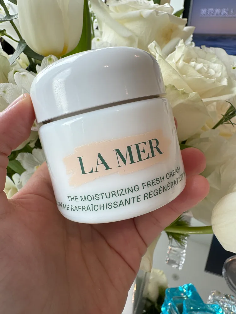 LA MER推出晶凍凝霜成為油肌人的抗老福音。張家玲攝