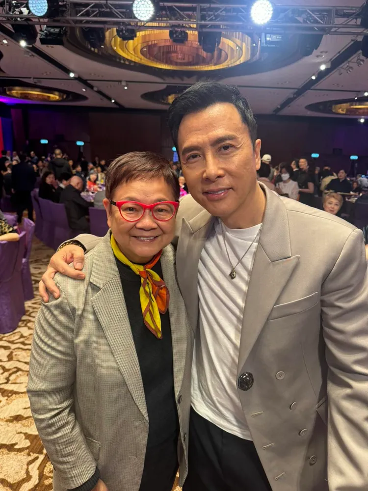 甄子丹現身陳淑芬生日晚宴。翻攝汪曼玲《快拍曼鏡頭》臉書