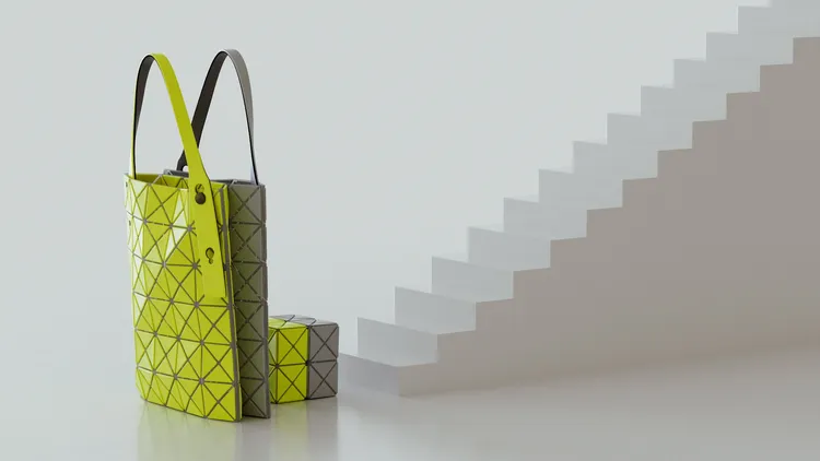 BAO BAO ISSEY MIYAKE將1個包拆分為2。品牌提供