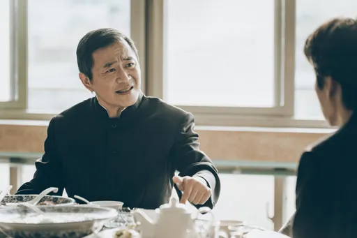 湯志偉江浙腔扮《鹽水》警總特務 張牙舞爪讓人不寒而慄