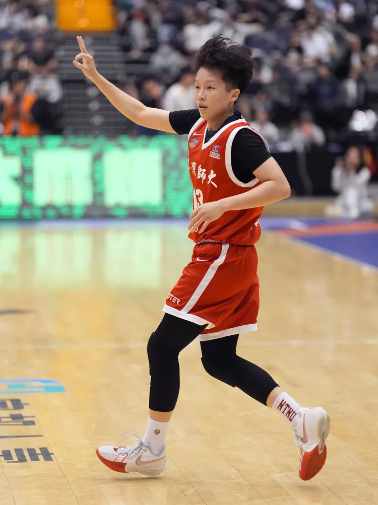 林佳蓉。大專體總