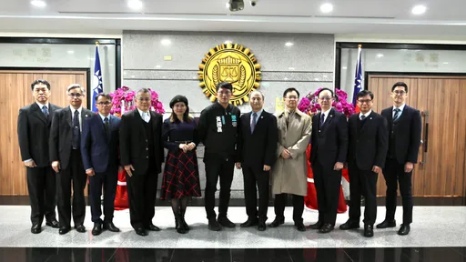 民眾黨團拜會調查局　黃國昌允諾盡力協助第一線打詐