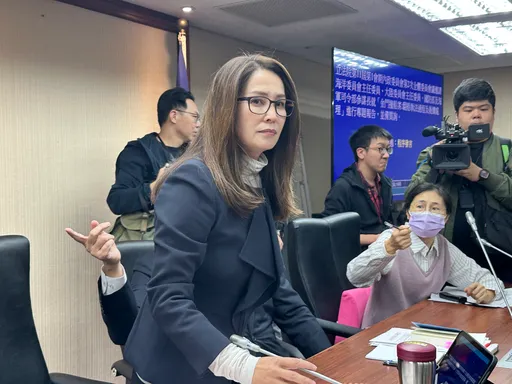 藍白提案成立「調閱小組」查快艇案　綠轟搞認知作戰「到底是哪國民代」