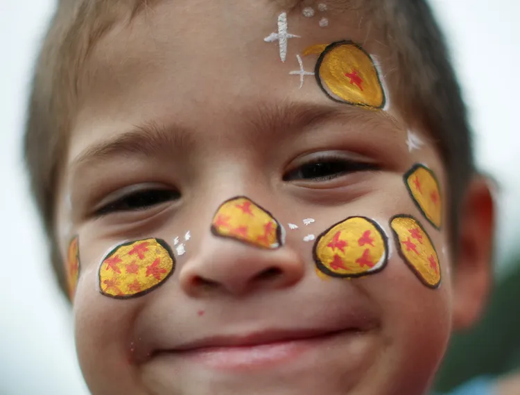 阿根廷粉絲10日聚集布宜諾斯艾利斯方尖碑，與鳥山明告別。路透社