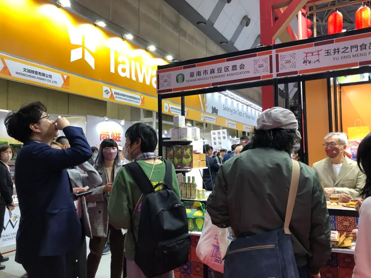 許多日本超市與通路商前來洽詢台南產品。市府提供