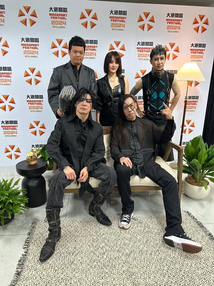 閃靈談到近來忙些什麼。林丞偉攝