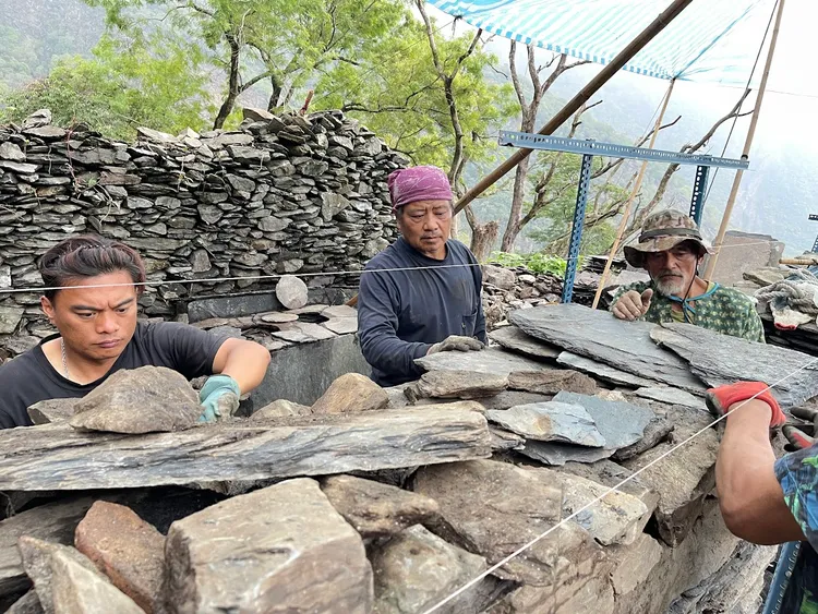 石板屋建造技術依文資法列冊為「保存技術」。台邦‧撒沙勒提供