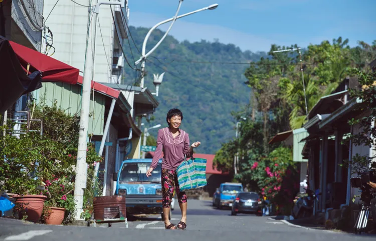 杜蕾首部長篇戲劇演出腦麻患者。大愛電視提供