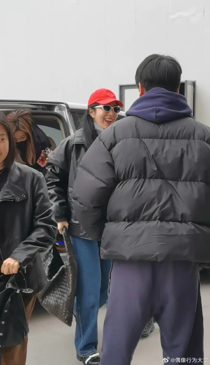 楊謹華已抵達長沙準備錄《浪姐5》。翻攝偶像行為大賞微博