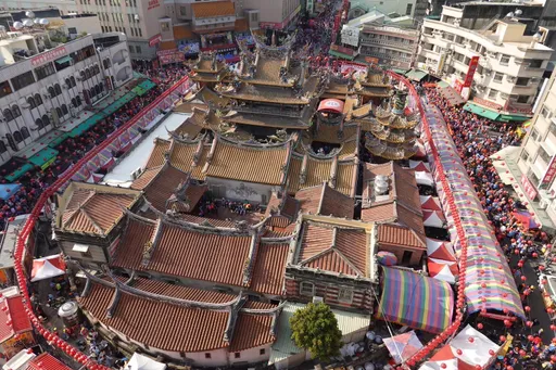 百年最盛大！人潮逼近50萬　白沙屯媽祖中午抵朝天宮 