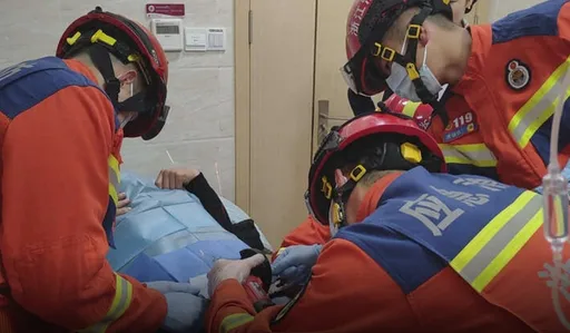 奇葩男「軸承套GG」自嗨慘了!卡3天脹成黑紫色求救 靠小牙籤解套