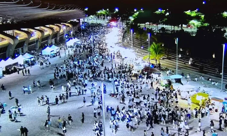 散場動線明確，還有多點接駁服務。市府提供