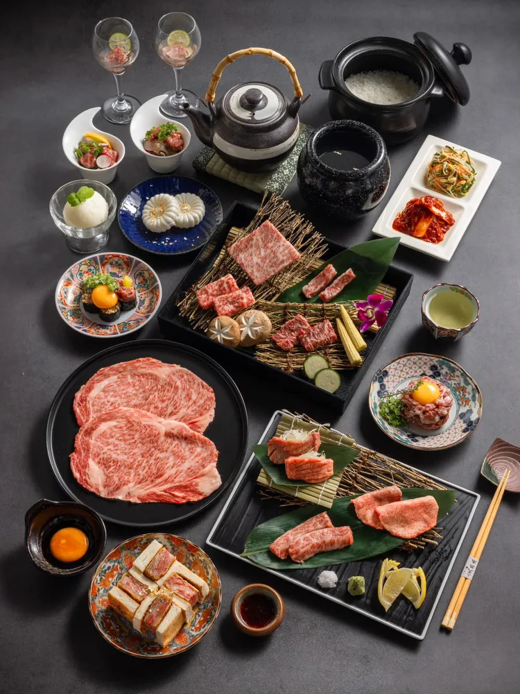 業者推出的和牛套餐單人要價3900元。翻攝「和牛EMPEROR」臉書