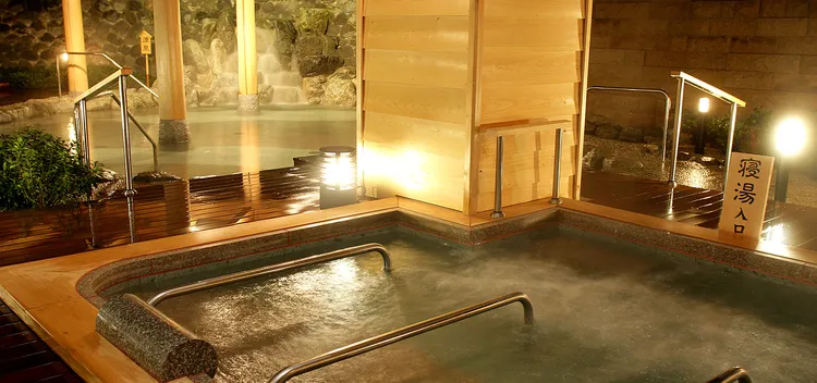 蘆原溫泉「松屋千千旅館」，具有北陸最具規模的天然溫泉大浴池「千溢之湯」。業者提供