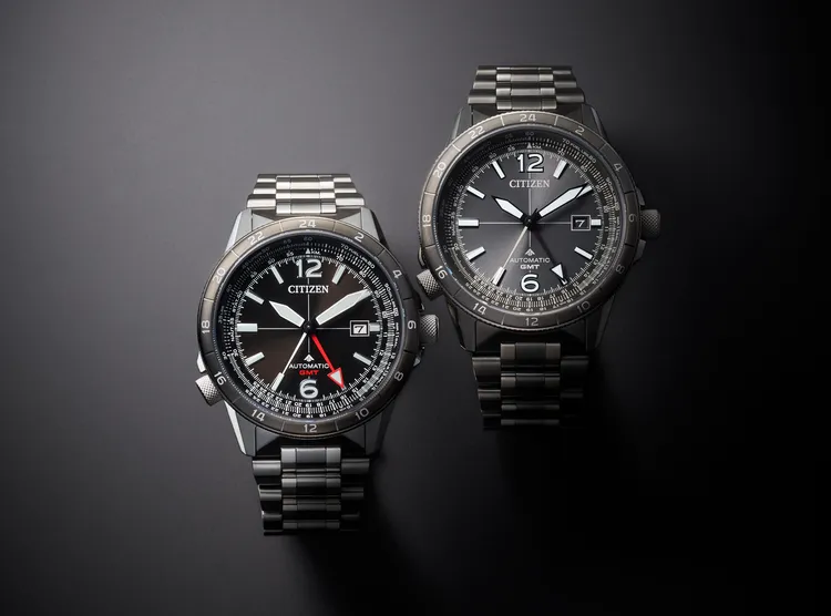 Traveler’s GMT抗磁機械飛行腕錶於各處細節皆呼應飛行腕錶DNA。品牌提供