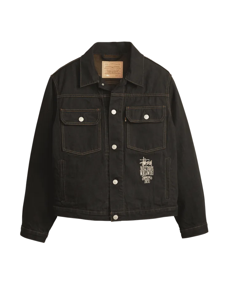 Stüssy & Levi’s墨黑原色丹寧夾克外套，6900元。品牌提供