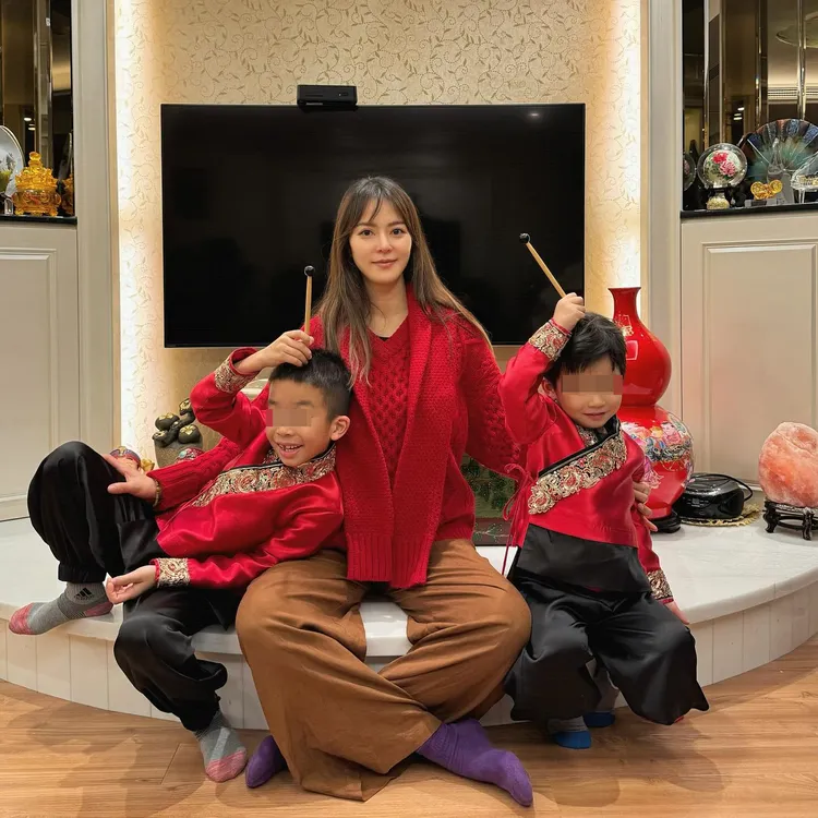 劉香慈懷孕還要忙照顧2個兒子，訴苦這胎特別累。翻攝劉香慈臉書