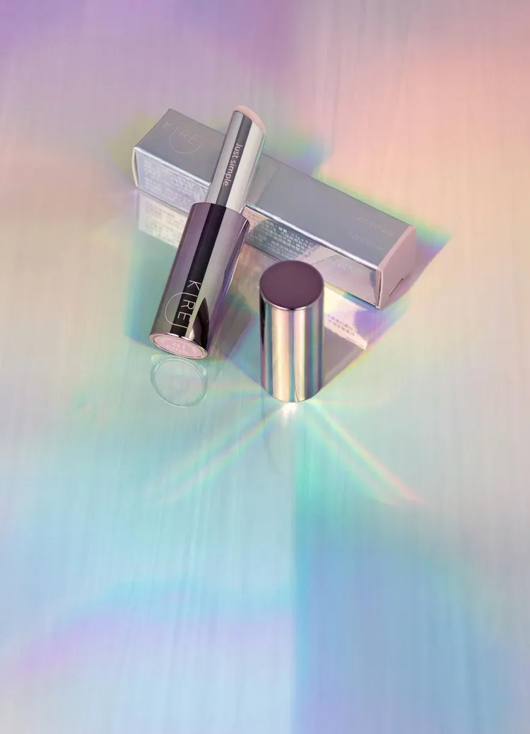 KIREI炫彩粉漾潤唇膏，智慧溫感科技，天天自帶好氣色！