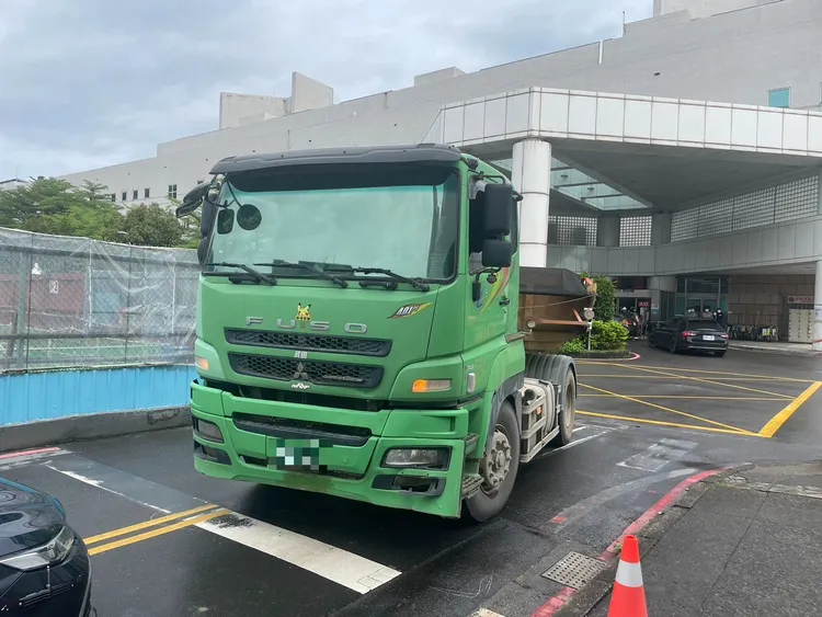 肇事砂石車。翻攝畫面