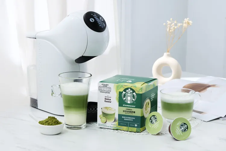 好市多獨家限定！超夯的「星巴克®季節限定咖啡膠囊禮盒組」內含星巴克抹茶拿鐵膠囊2盒＋拿鐵咖啡膠囊2盒。業者提供