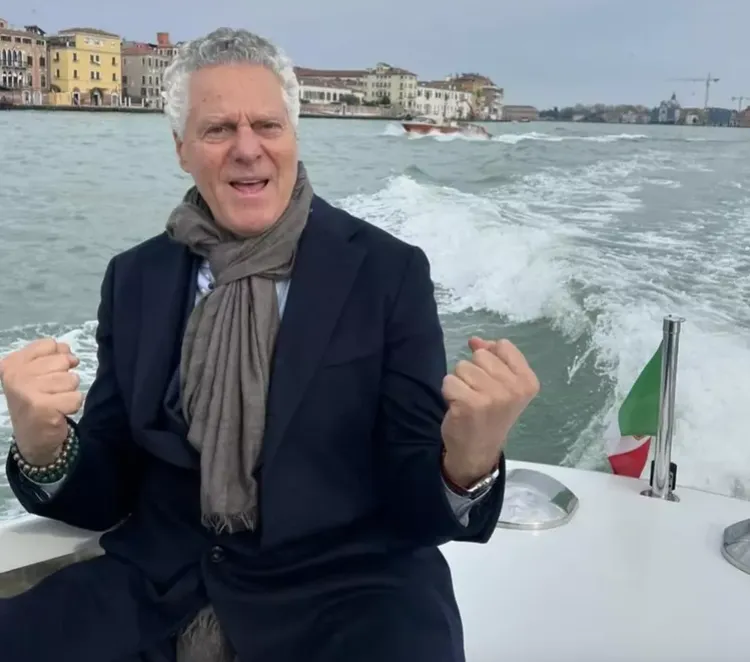 65歲的阿薩夫是餐飲集團創辦人，號稱「紐約最大」。翻攝IG/Vittorio Assaf