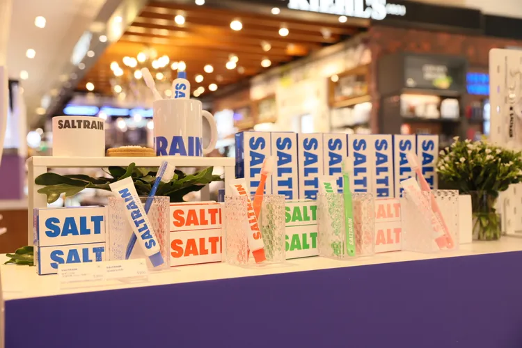 P+純淨佳替旗下韓國灰鹽牙膏SALTRAIN於台北新光三越A11東大門打造快閃店打造快閃店。品牌提供