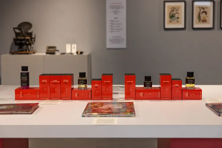 馥馬爾香氛出版社「花草間的閱香聞旅」展覽，將繪本與香氛結合，打造不同的藝術對話。品牌提供