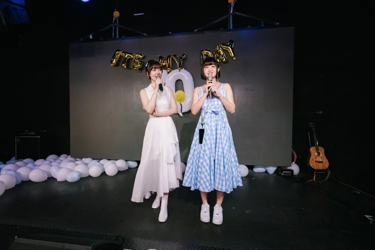 泱泱（左）這場粉絲見面會，是由好友希希主持。隨身遊戲提供