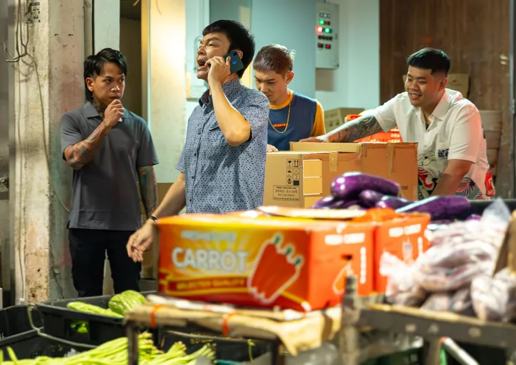 《錢不夠用3：全部夠用》相隔上一集15年才問世。華映娛樂提供