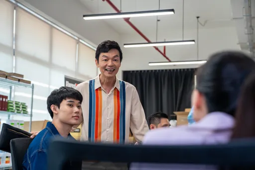 喜劇天王月底來台會粉絲 他神預言金融大事件受封「國師」