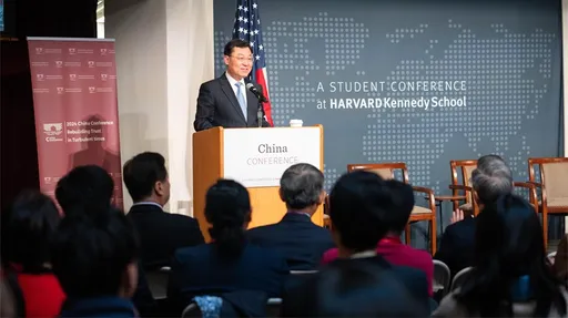 台灣西藏學生4度抗議 中駐美大使沒資格哈佛演說