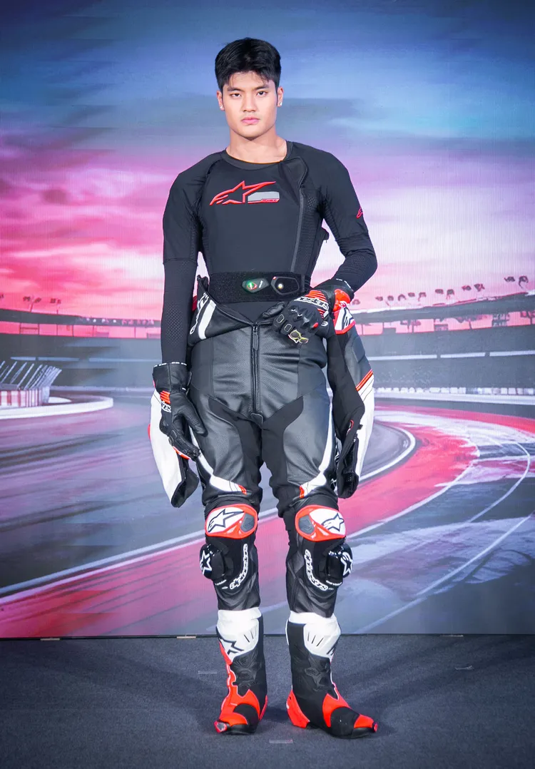 Tech-Air 10專為賽道而生，提供專業玩家級賽道愛好者進階的身體防護。業者提供