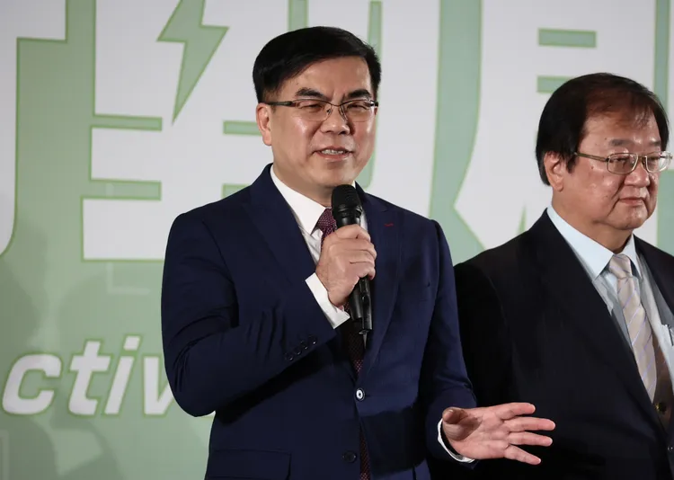 身為氣象達人的彭啟明，也是身兼多重職務的斜槓青年。彭欣偉攝